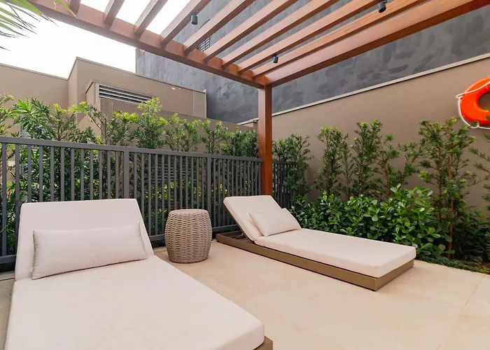 Completo A 450 M Do Consulado Apartment