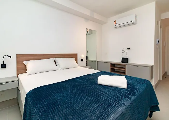 Completo A 450 M Do Consulado Apartment Porto Alegre